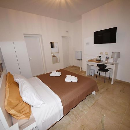 Locazione Turistica Dello Stretto Hotel Messina Exterior photo